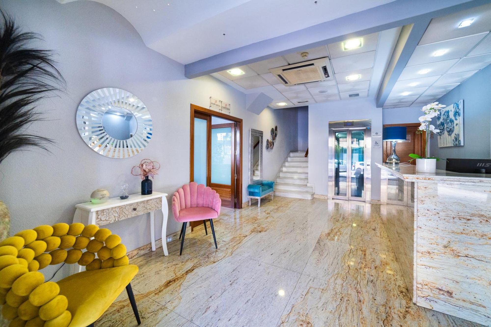 Hotel Puerta De Cazorla Kültér fotó