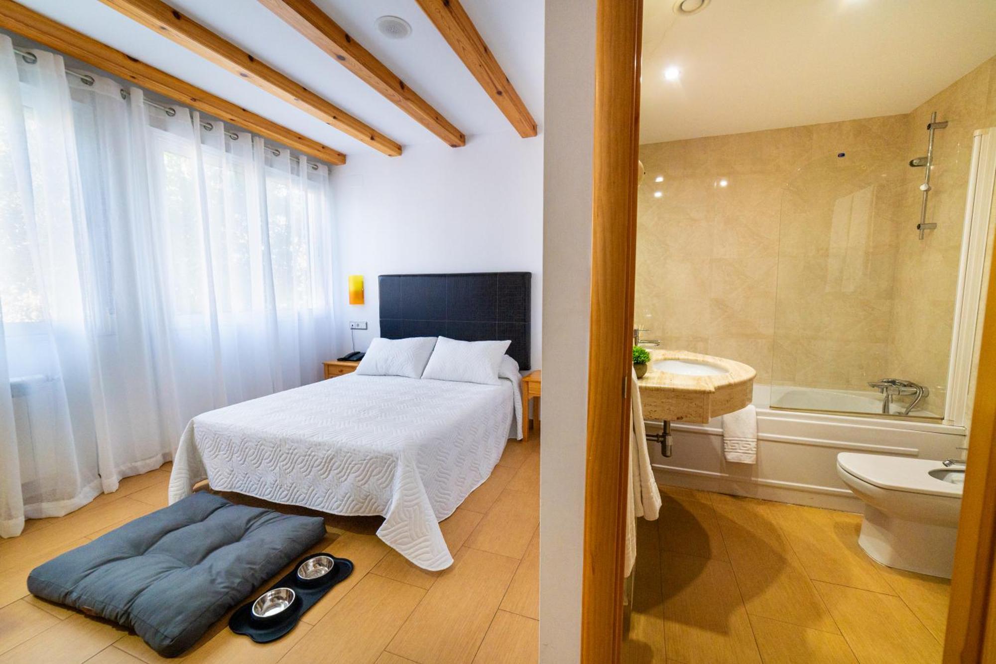 Hotel Puerta De Cazorla Kültér fotó