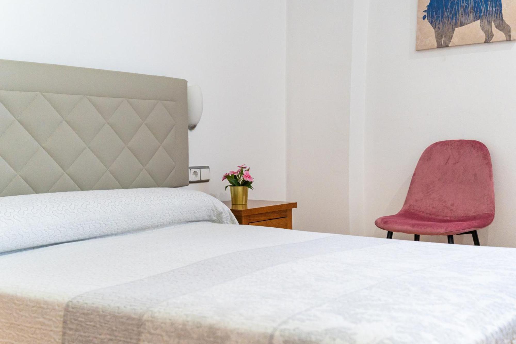 Hotel Puerta De Cazorla Kültér fotó